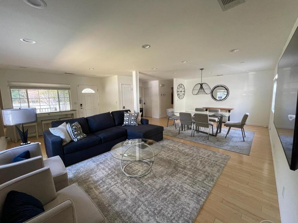 Charming Bright Traditional Home In Sherman Oaks Λος Άντζελες Εξωτερικό φωτογραφία