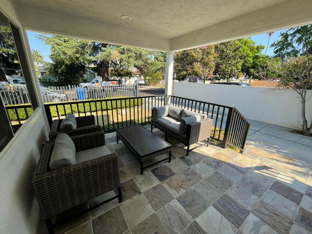 Charming Bright Traditional Home In Sherman Oaks Λος Άντζελες Εξωτερικό φωτογραφία