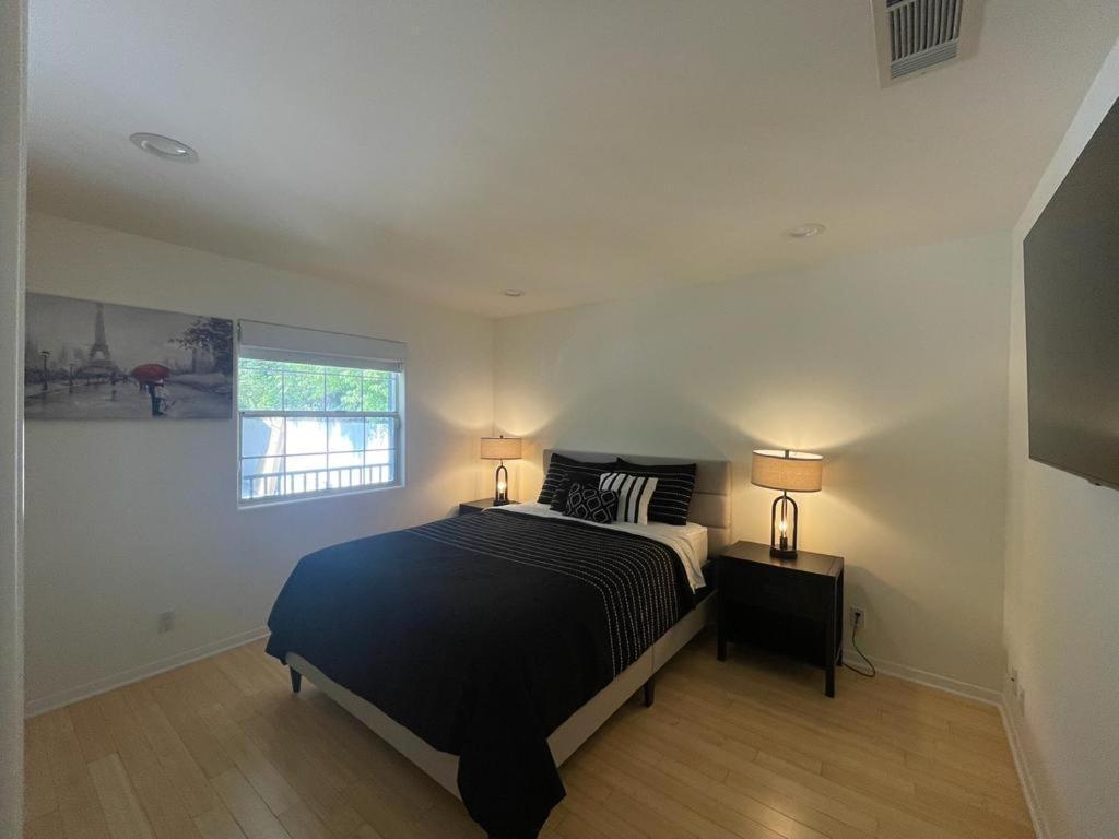 Charming Bright Traditional Home In Sherman Oaks Λος Άντζελες Εξωτερικό φωτογραφία