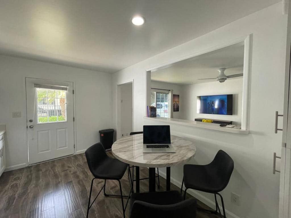 Charming Bright Traditional Home In Sherman Oaks Λος Άντζελες Εξωτερικό φωτογραφία