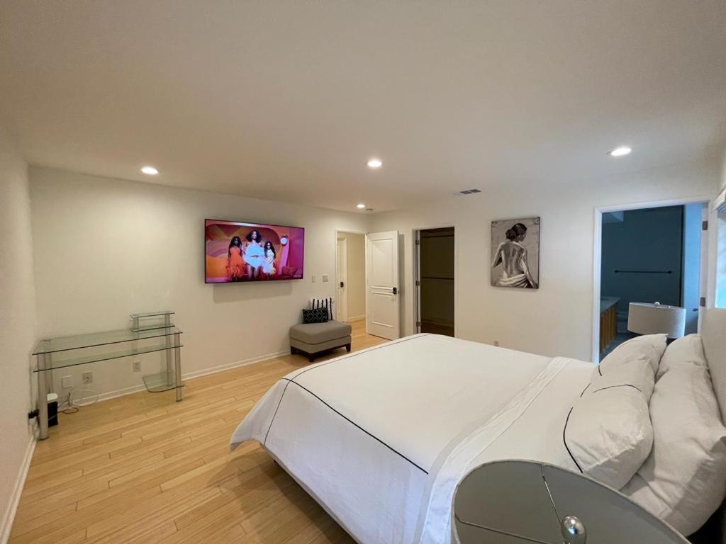 Charming Bright Traditional Home In Sherman Oaks Λος Άντζελες Εξωτερικό φωτογραφία